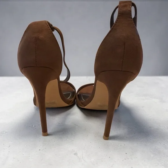 Cape Robbin Brown Suede Pointed Toe Ankle Strap Heels - Picture 4 of 5